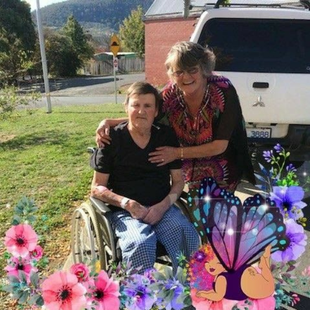 Meet your Posher, Christine